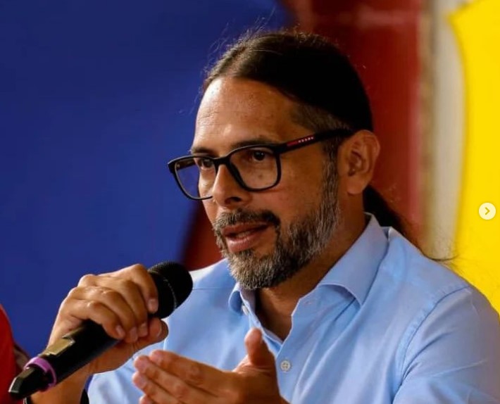 Venezuela rechaza medida dictatorial de EEUU contra Sputnik y RT