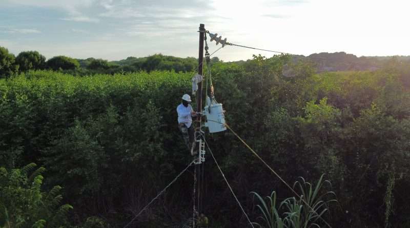 Instalan 107 transformadores en seis municipios del Zulia
