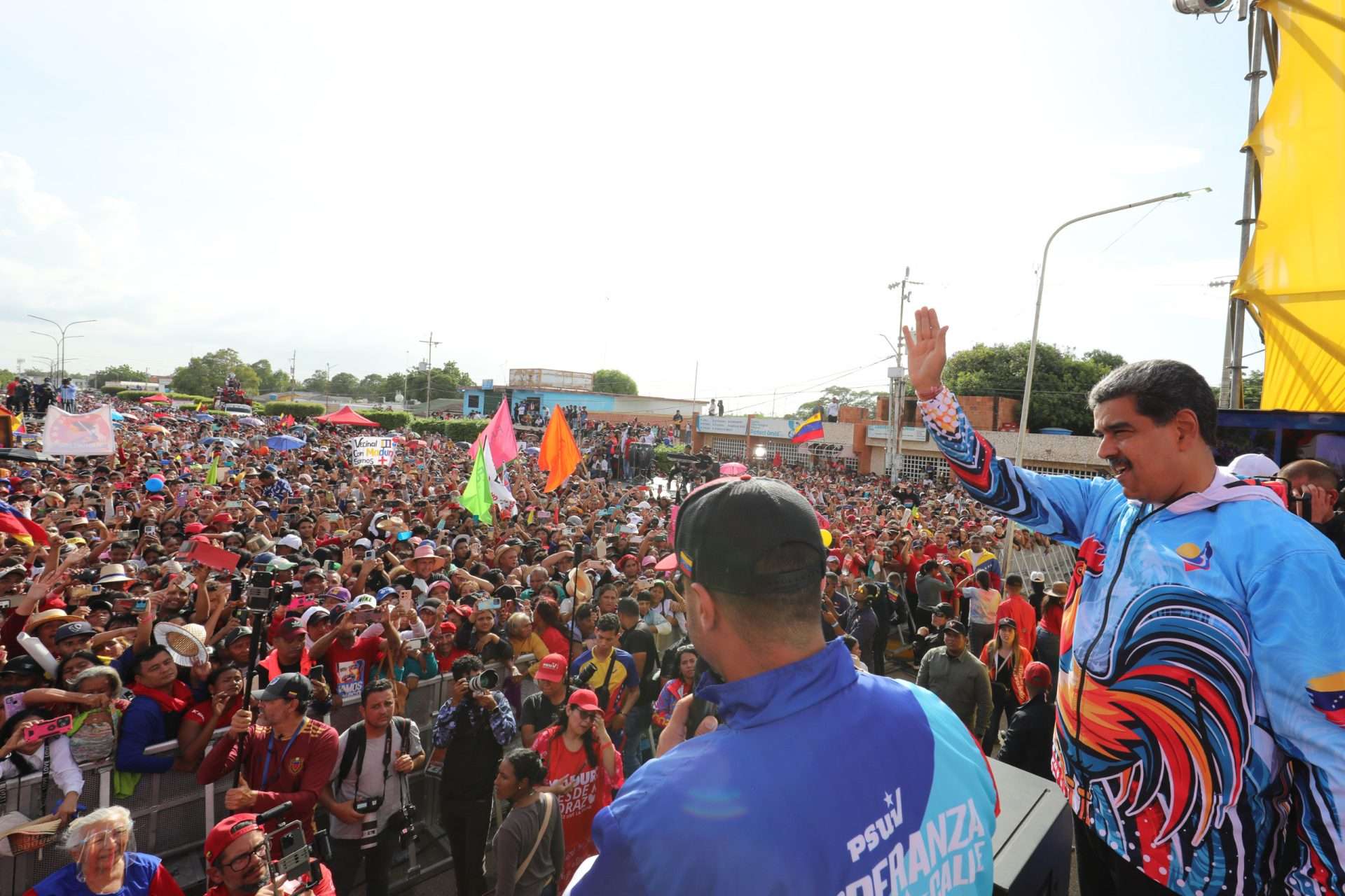 Maduro: A tres meses de la gran victoria, estamos de pie y en paz