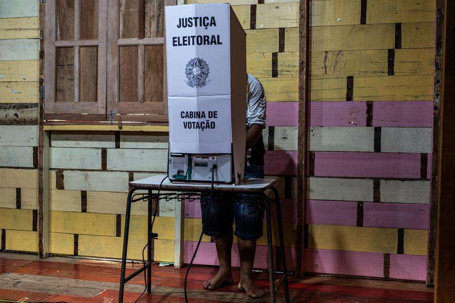 Ultraderecha se impone en regionales al partido de Lula en Brasil