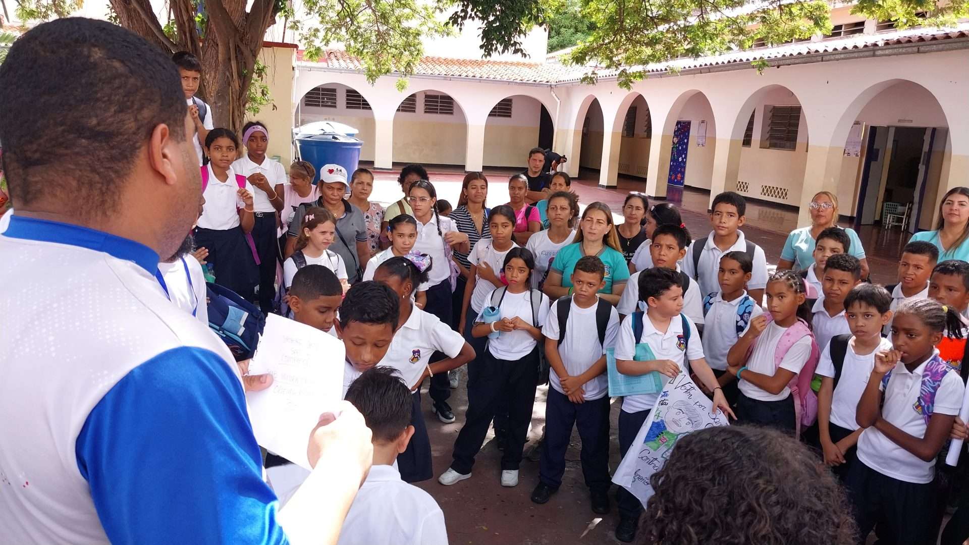 Estudiantes de La Guaira eligen a sus contralores escolares