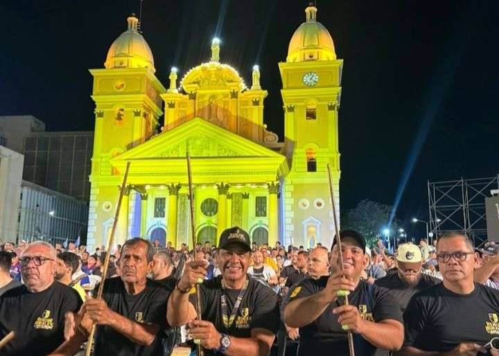 Rinden homenaje a Ricardo Aguirre en el Día del Gaitero