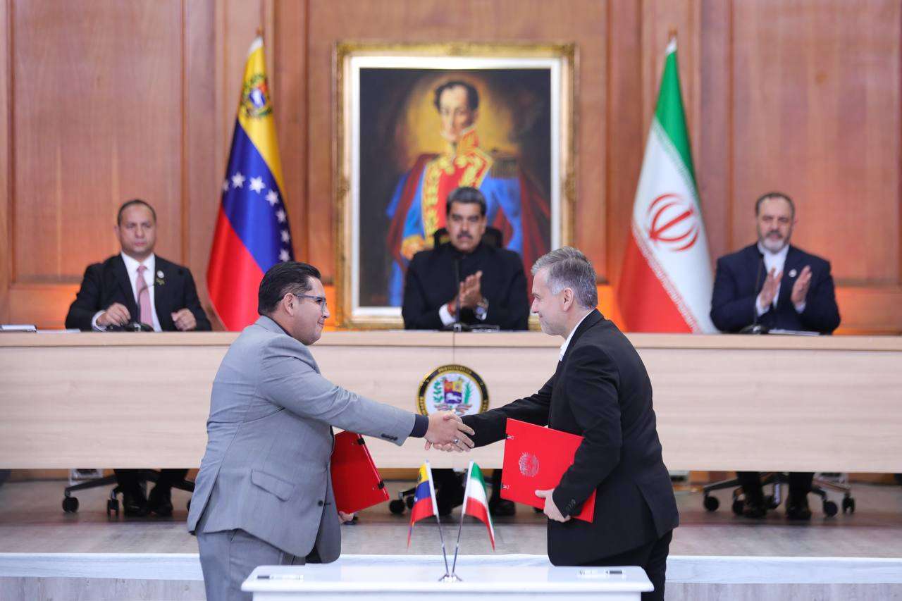 Venezuela e Irán firmaron acuerdo en materia de inteligencia artificial