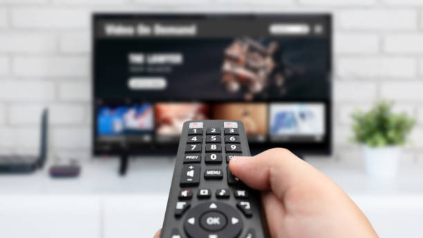 Por un documental se enteró quién era su padre, demandó a reconocido servicio de streaming y ahora recibirá una fortuna