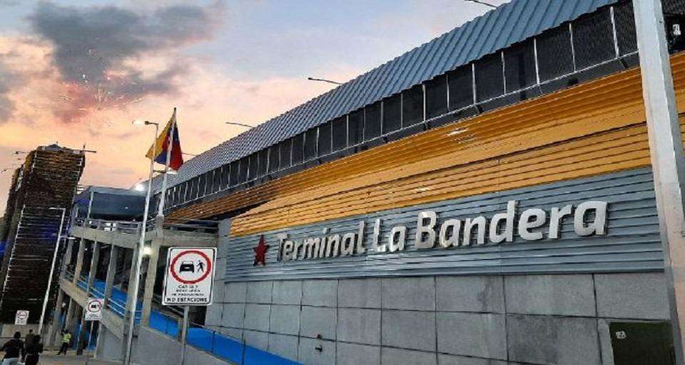 Autorizaciones de viaje para menores pueden tramitarse en La Bandera