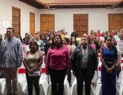 Carmen Meléndez insta a contar y escribir nuestra historia