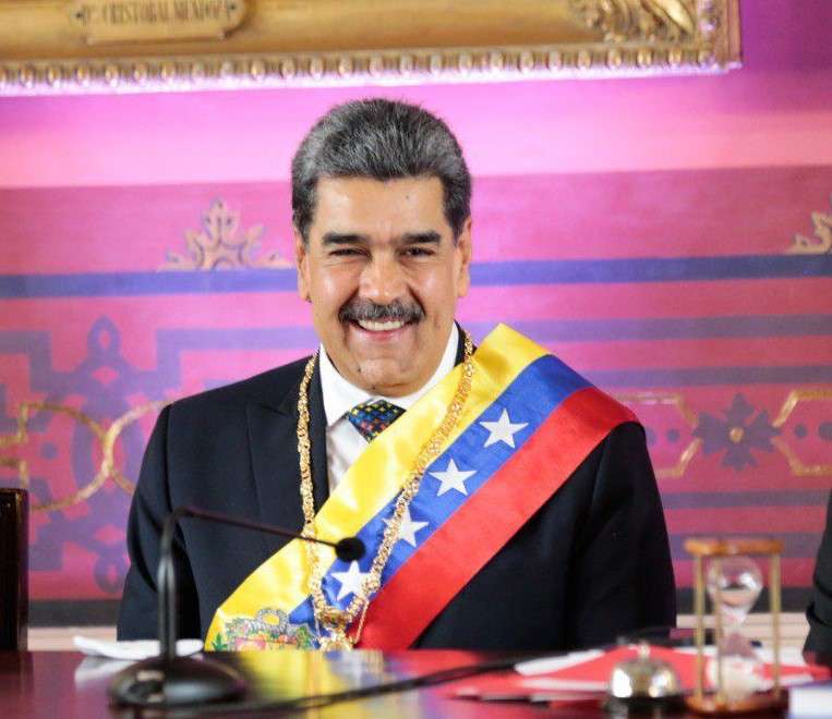 AN recibe a Maduro para oír Mensaje a la Nación