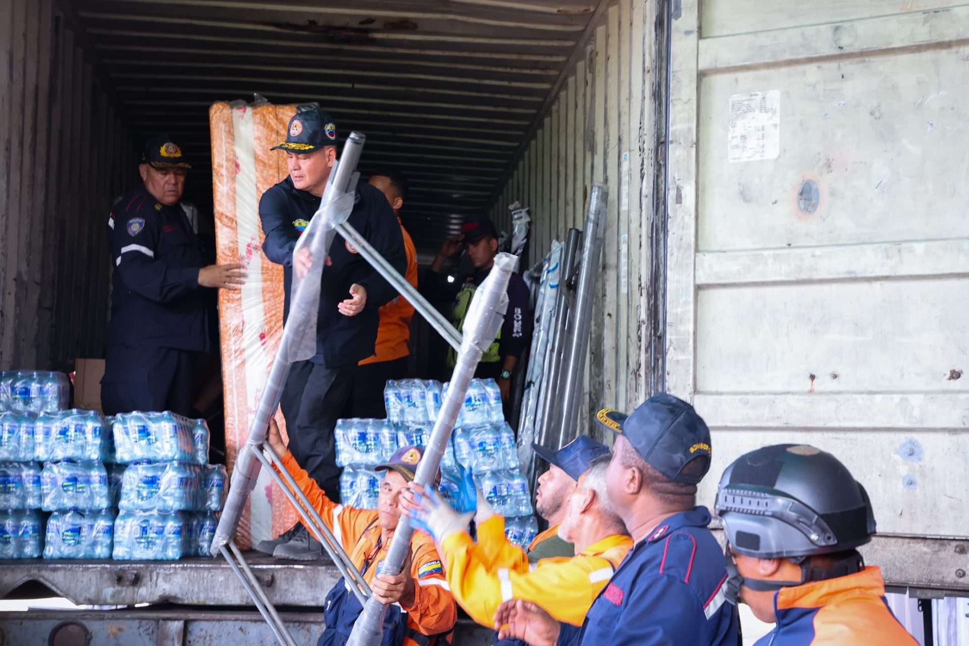 Gobierno Bolivariano envía ayuda humanitaria a desplazados en el estado Zulia