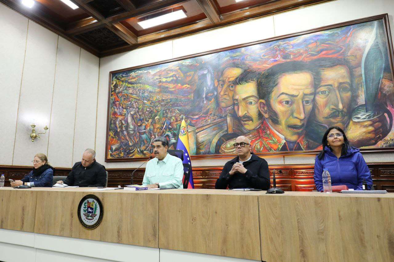 Maduro destaca “sobrecalentamiento” de alegría y economía al cierre de 2024