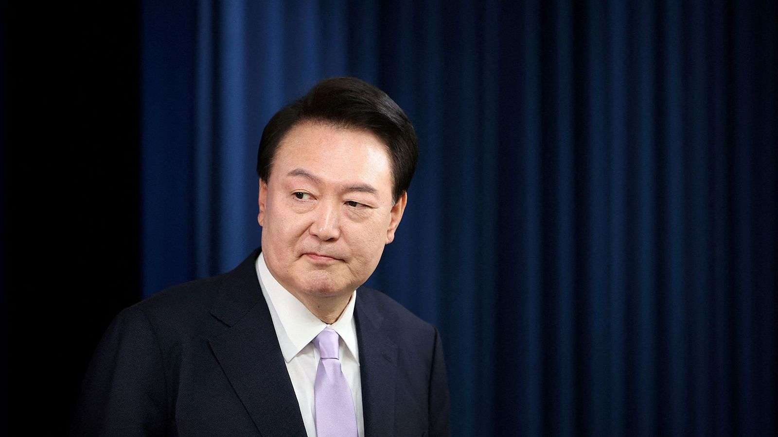 Policía arresta al presidente Yoon Suk-yeol