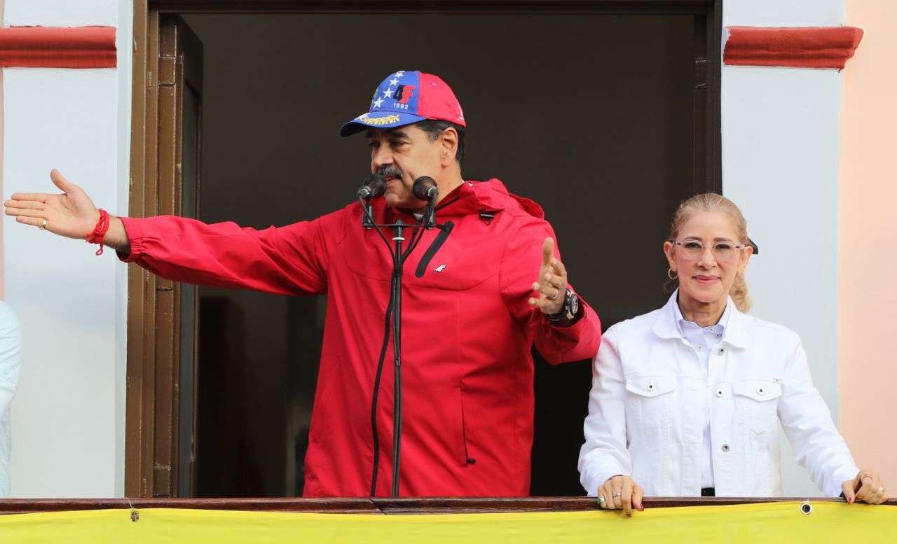 Presidente: Bandas criminales eran alimentadas con la droga que les enviaba Uribe y Duque