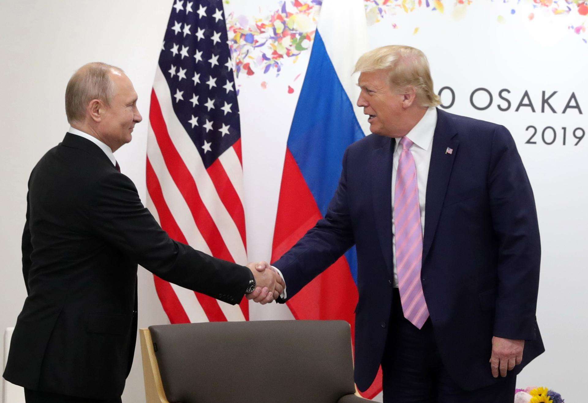 EEUU y Rusia inician contactos diplomáticos para cumbre entre Trump y Putin