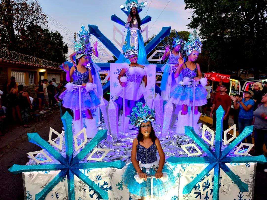Carnaval de carretillas alegóricas Las Barrancas tiene más de 40 años de tradición