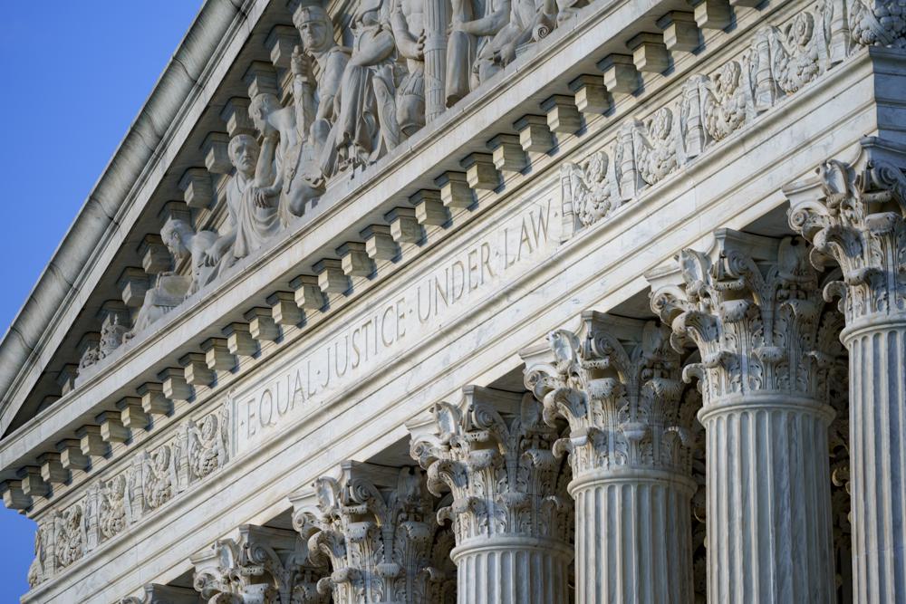 Corte Suprema reprende a Trump por pedir destitución del juez que cuestionó deportaciones