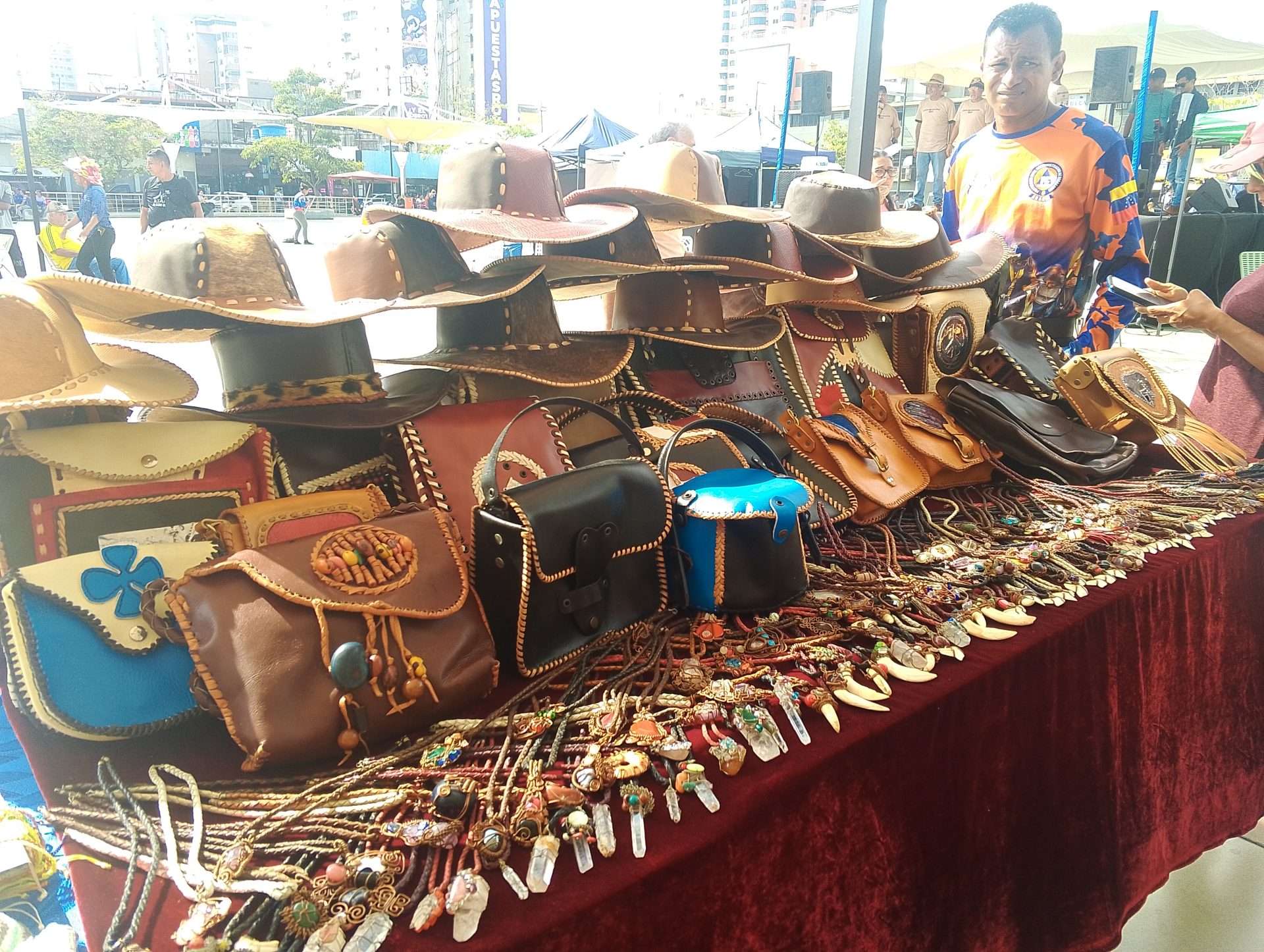 Culminó en Aragua la 2da edición de la Expoartesanos 2025