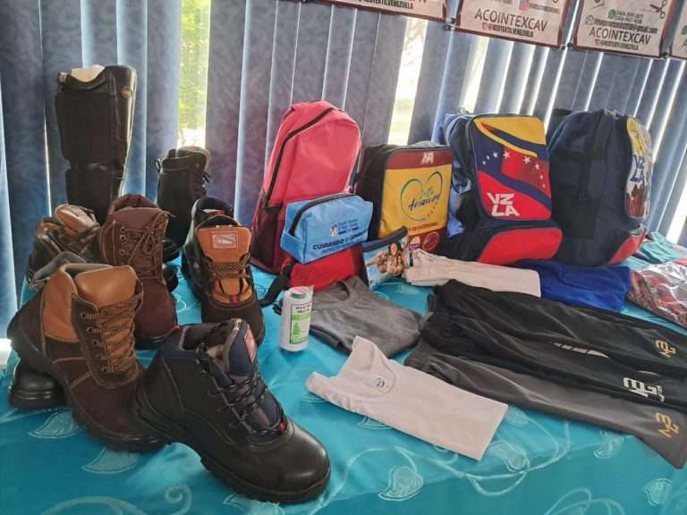 Emprendedores textiles aragüeños se unen para impulsar la producción
