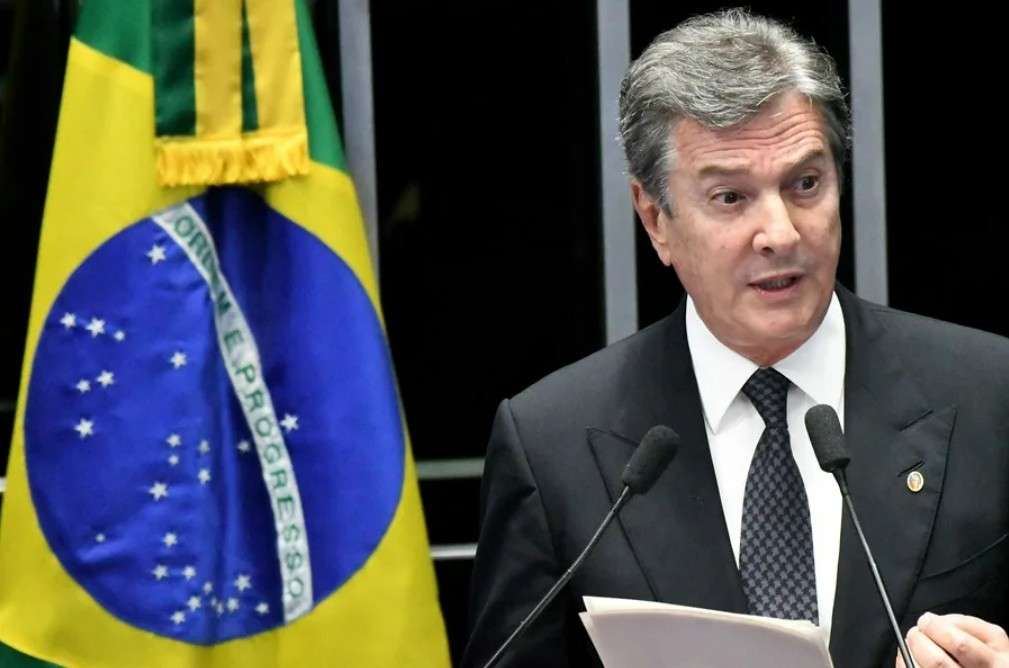 Detienen a expresidente brasileño Collor de Mello y defensa pide prisión domiciliaria