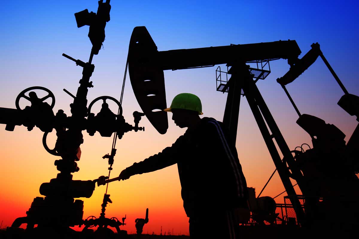 El barril Brent por debajo de los 63 dólares