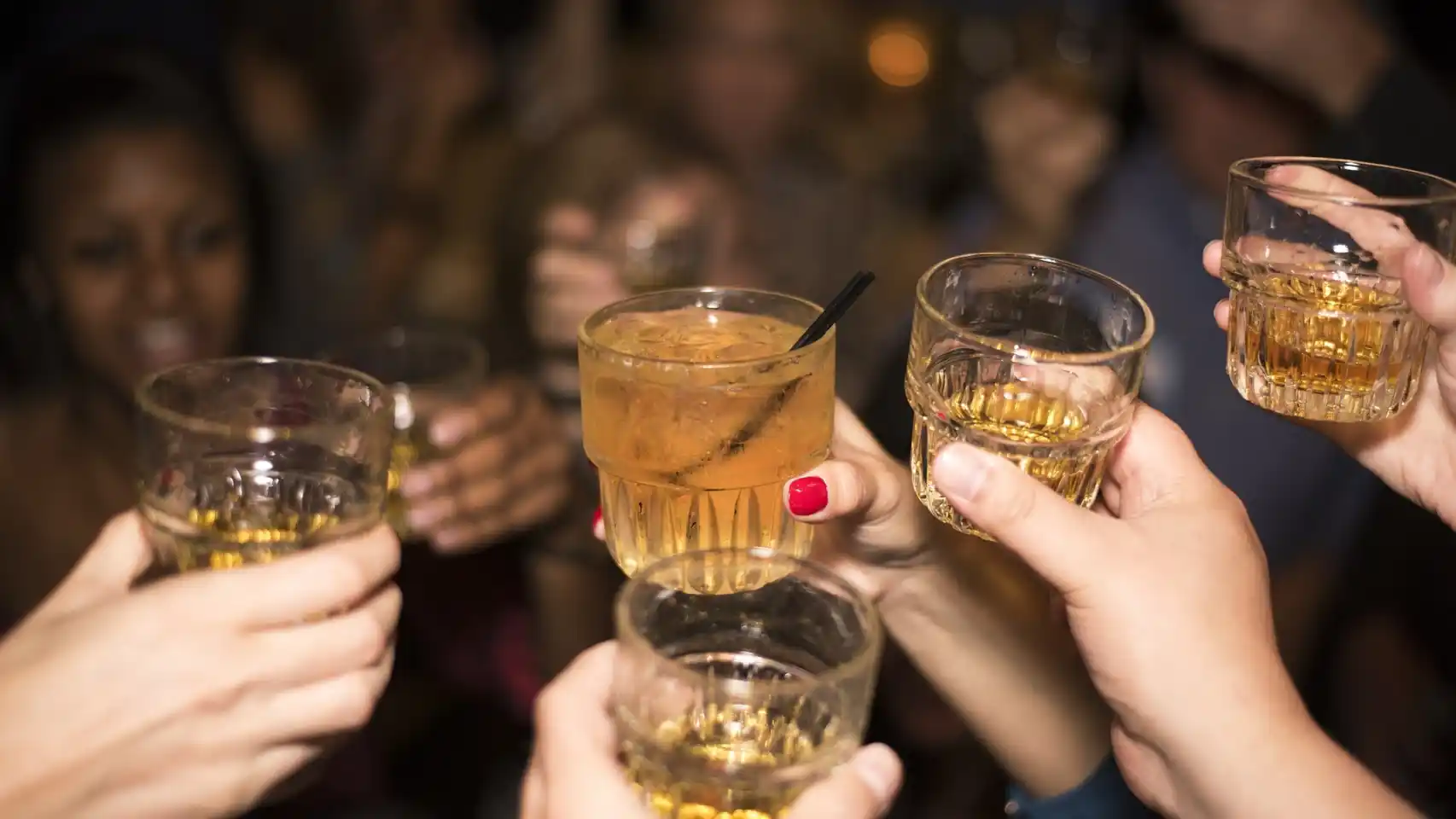 música, catas y competencias de coctelería