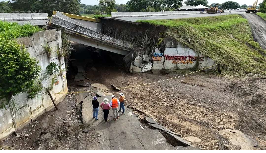 Gobierno nacional en alerta ante llegada de onda tropical 10