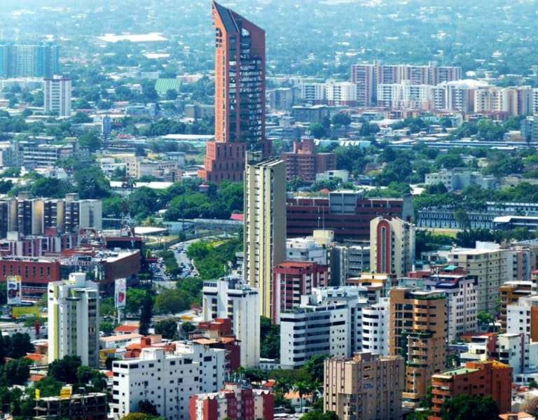 Investigan causas de olores nauseabundos en varias zonas de Maracay