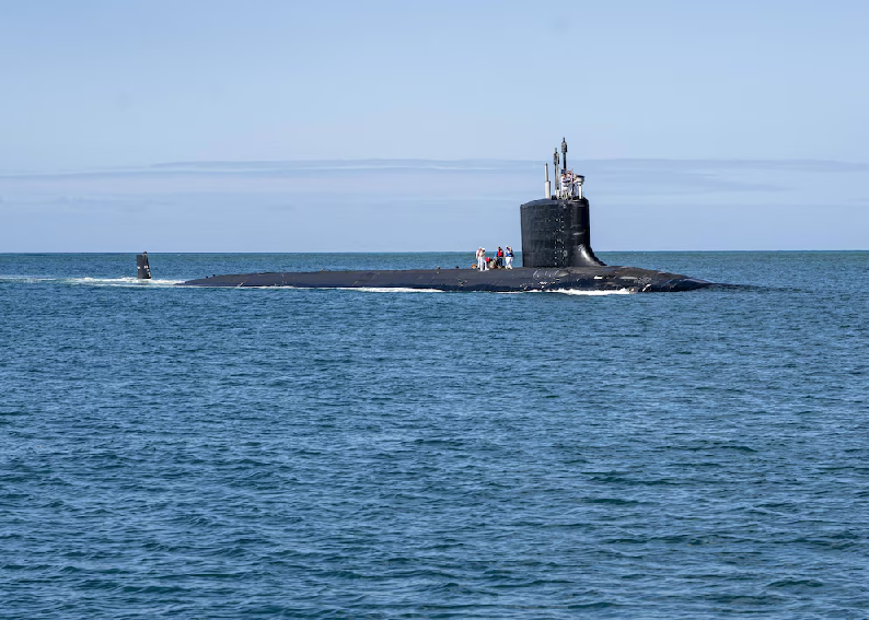 Donald Trump ordenó el despliegue de dos submarinos nucleares tras las 'provocaciones' del ruso Dmitri Medvedev