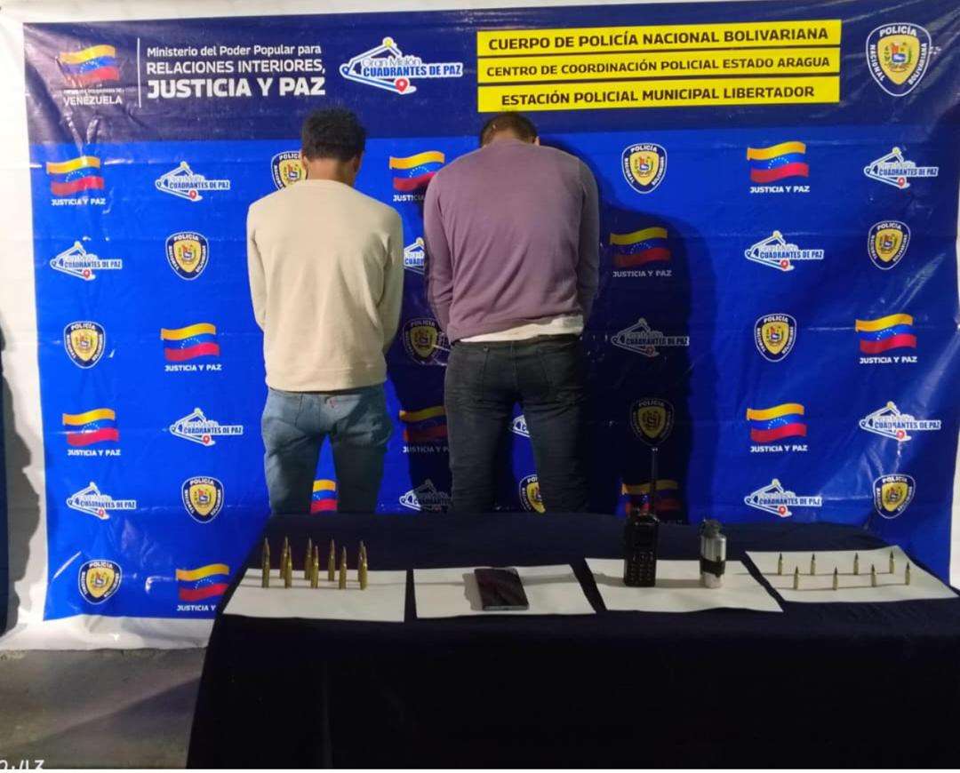 La PNB capturó a dos hombres que portaban material de guerra