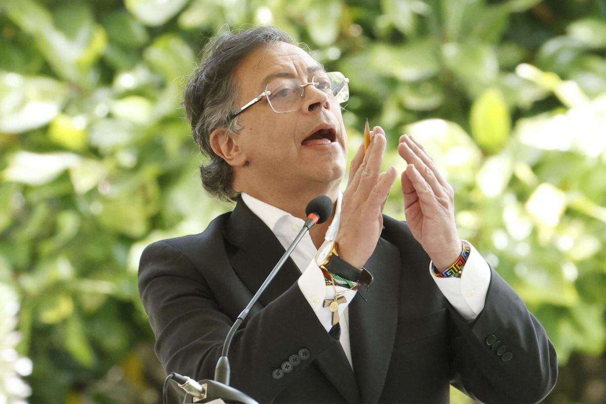 Petro retrata a Iván Duque como cómplice del genocidio en Gaza