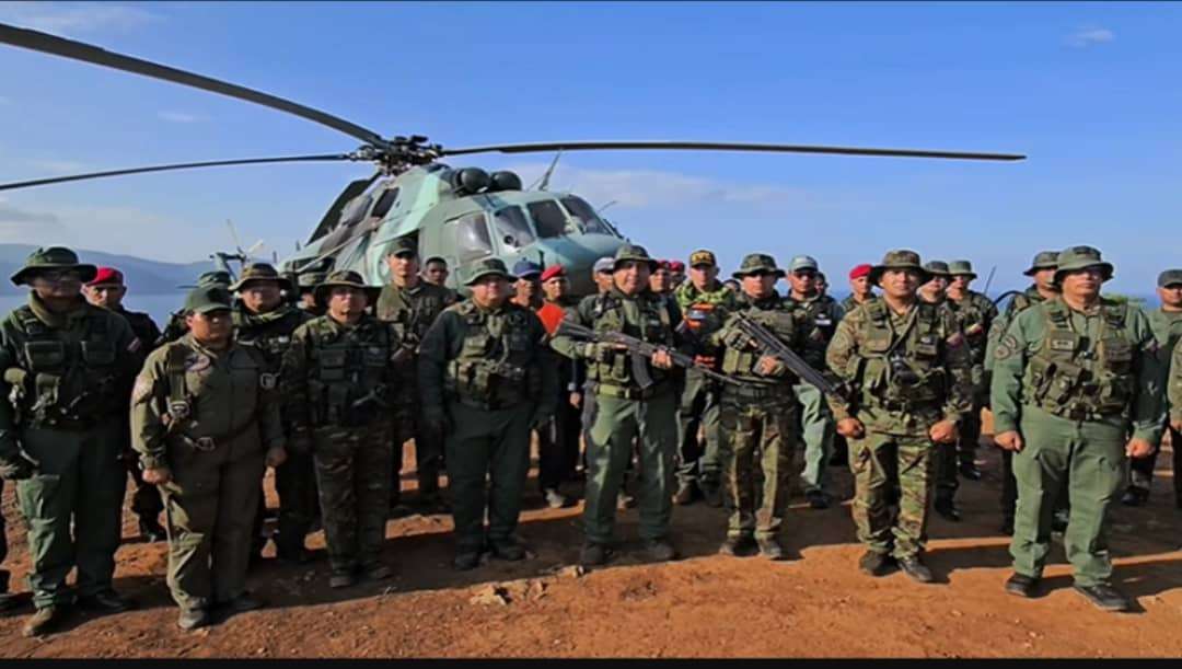 Altos oficiales realizan ejercicios de defensa en las costas venezolanas