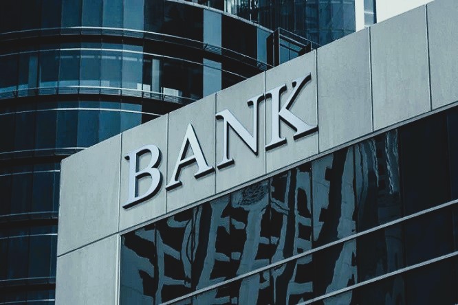 Héctor Andrés Obregón Pérez - Gigantes financieros ¡El poder oculto de los grupos en la economía global! - FOTO