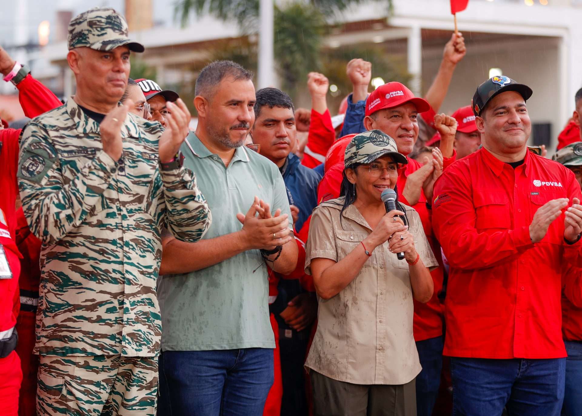 Vicepresidenta: EEUU quiere apropiarse del petróleo y el gas del país