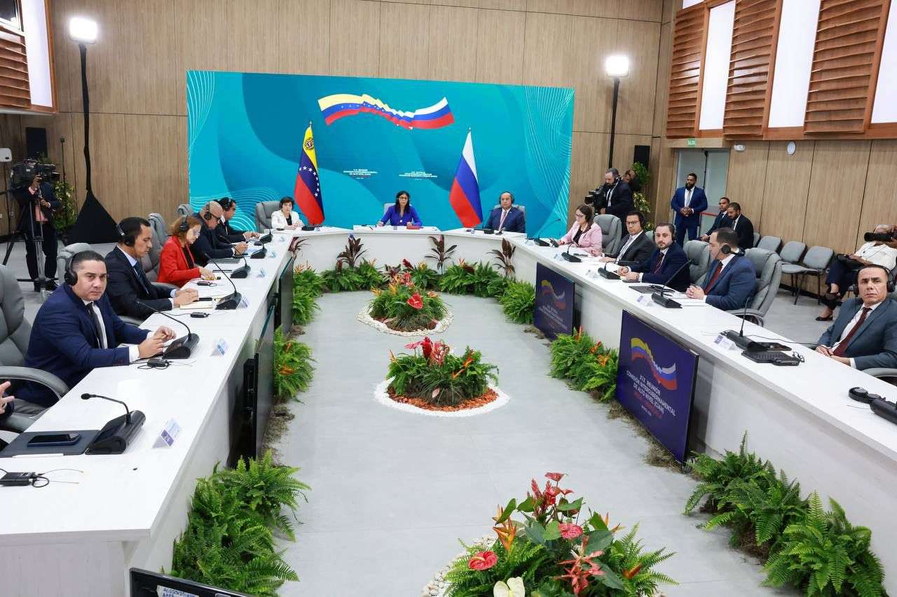 Venezuela y Rusia suscriben 42 nuevos acuerdos