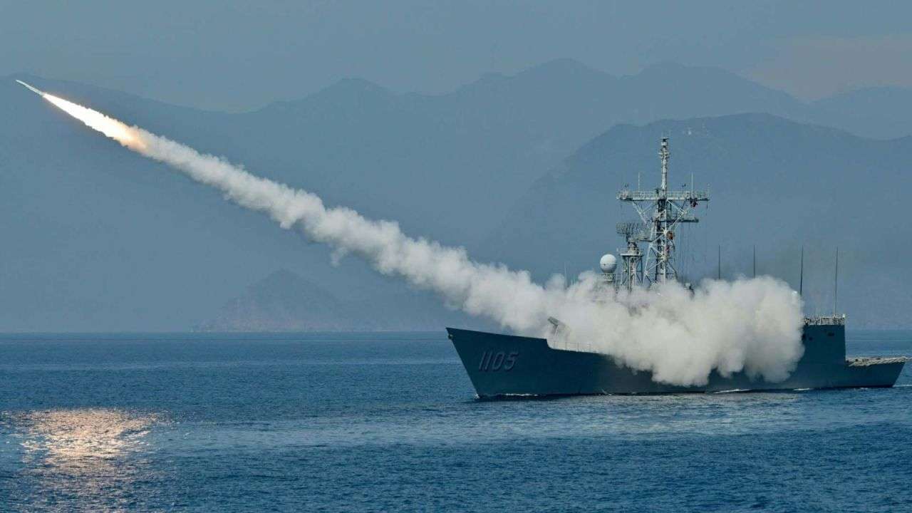China impone respeto a su soberanía en estrecho de Taiwán