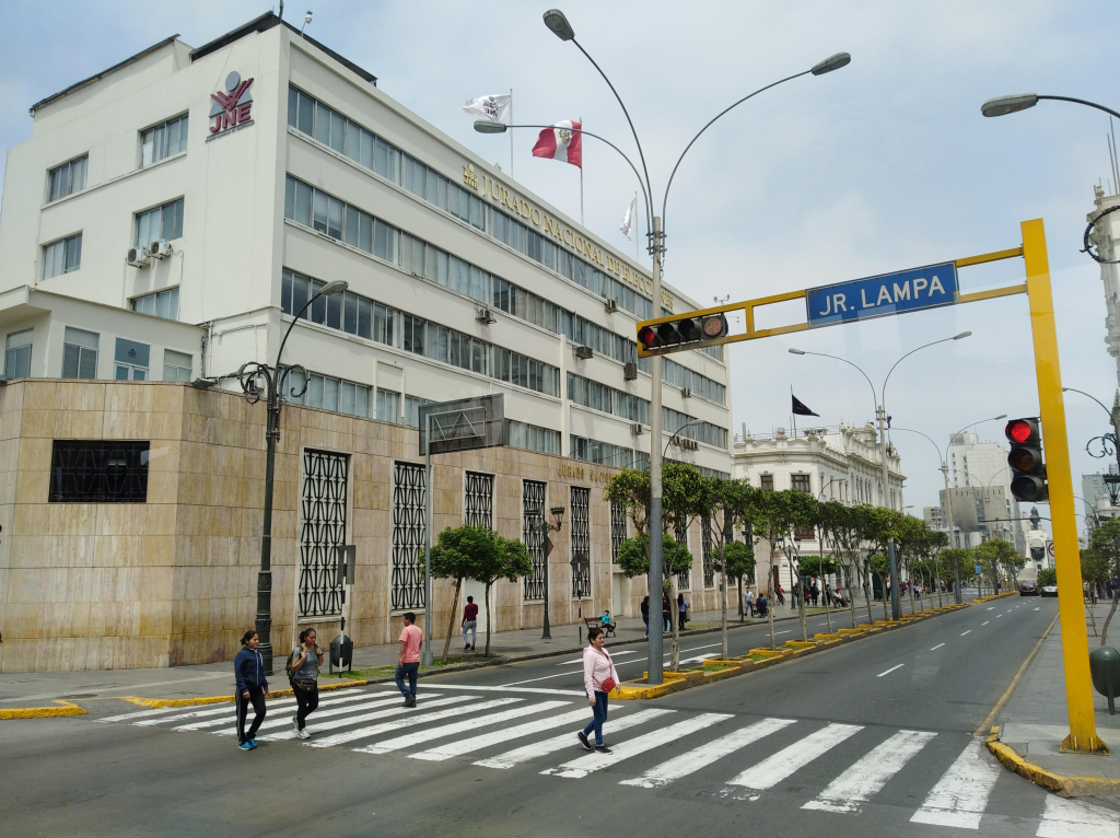 Exmilitares lideran candidaturas en elecciones Perú 2026