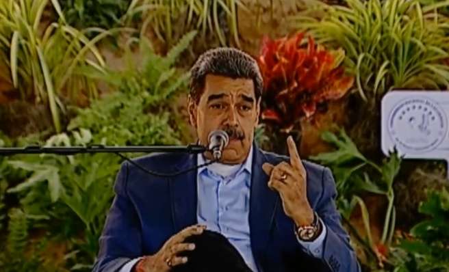 Maduro propone tres claves para el desarrollo del país