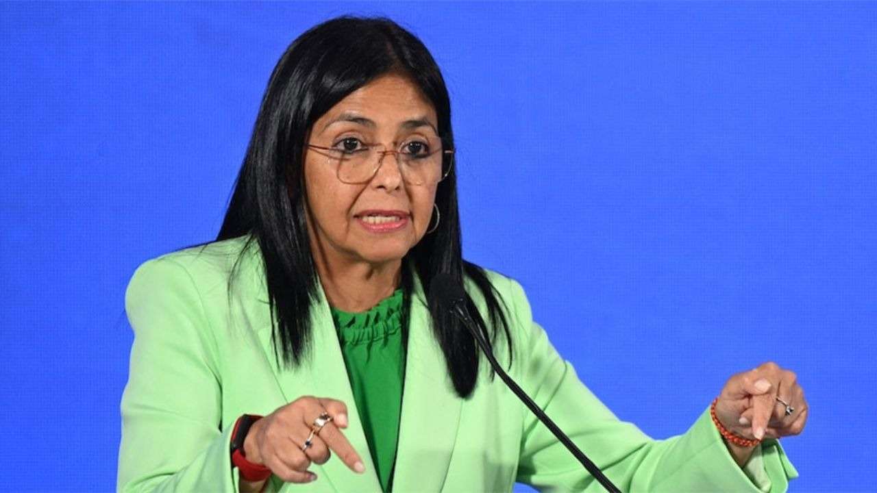 Vicepresidenta responde al nuevo insulto de MCM contra el pueblo venezolano