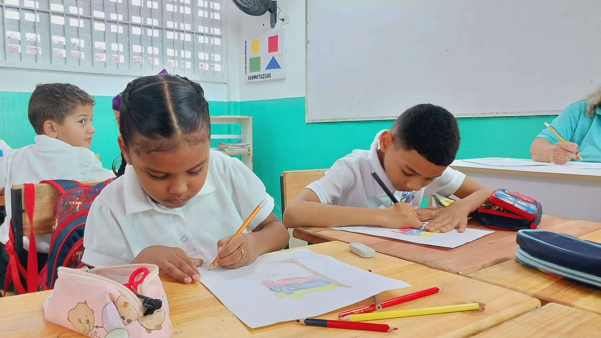 Rehabilitado Complejo Educativo de Caraballeda para 1.600 estudiantes