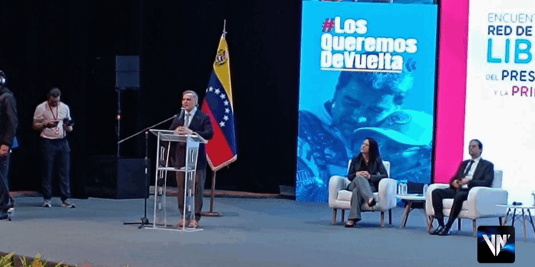 Saab: Maduro no puede ser procesado ni dentro ni fuera de Venezuela