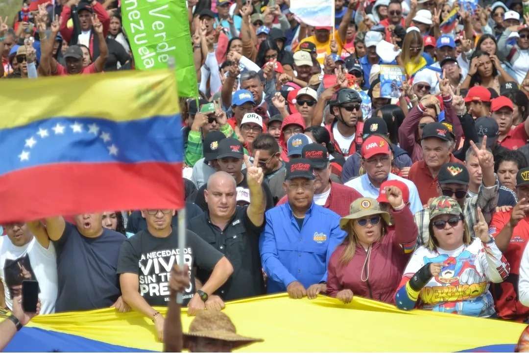 Transportistas de Caracas marchan hoy por la liberación de Maduro y Cilia