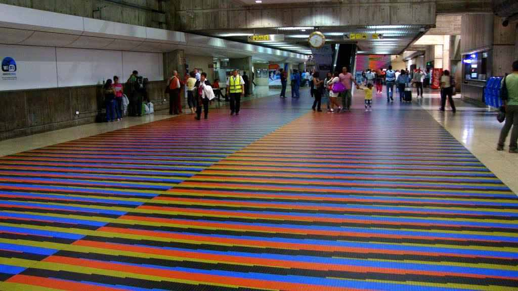 Delegación de EEUU realiza inspección de seguridad en el Aeropuerto de Maiquetía