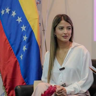 Delcy Rodríguez recibe balance de primeros días de gestión de Daniella Cabello