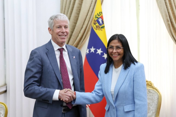 EEUU descarta diferencias con Delcy Rodríguez sobre Maduro