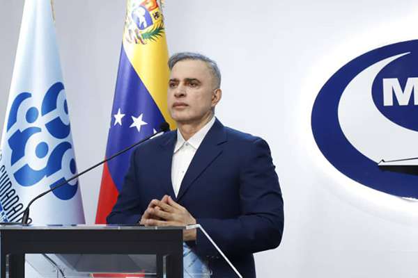 Fiscal Saab apoya a Delcy Rodríguez en propuesta de justicia penal alternativa