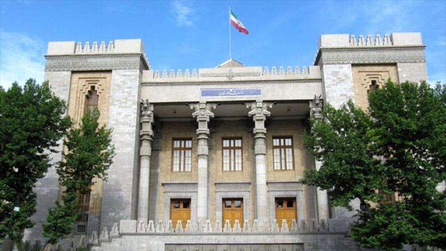 Irán declara “terroristas” a fuerzas armadas de la UE