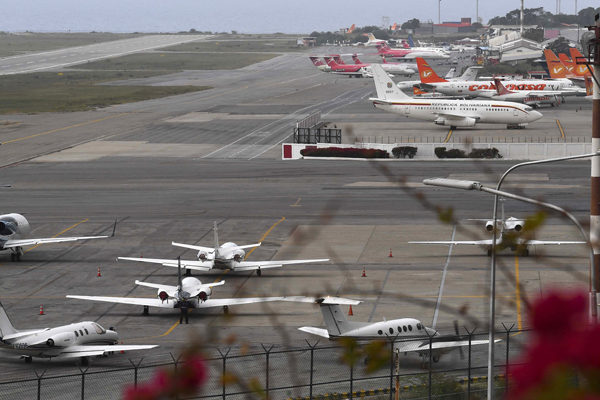 Venezuela conversa con aerolíneas y diplomáticos para reactivar vuelos desde Canadá y Alemania