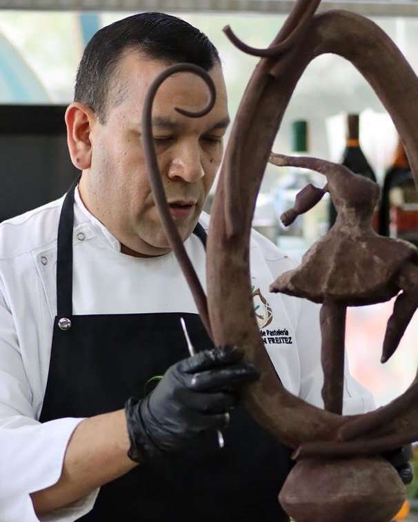 Distinguen a Emerson Freitez como el Mejor Pastelero de las Américas