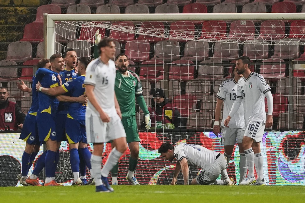 Italia fuera de la cita mundialista por tercera vez consecutiva