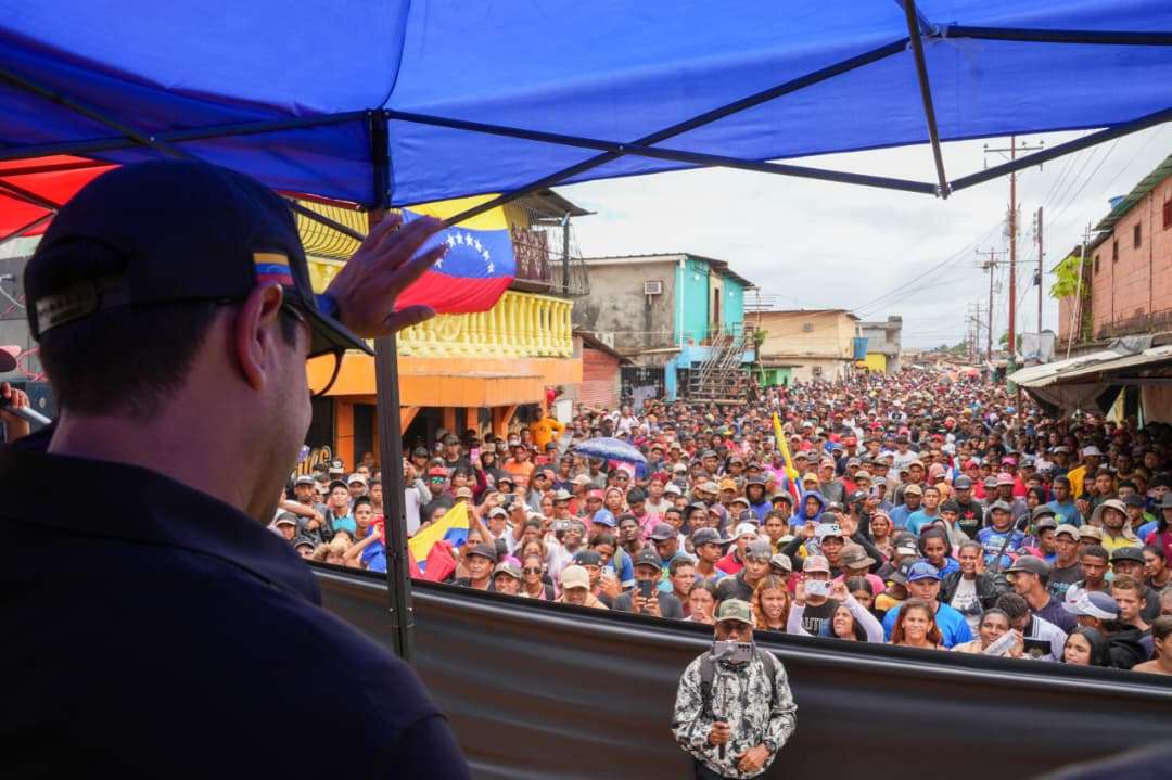 Gobierno nacional impulsa organización minera en Las Claritas