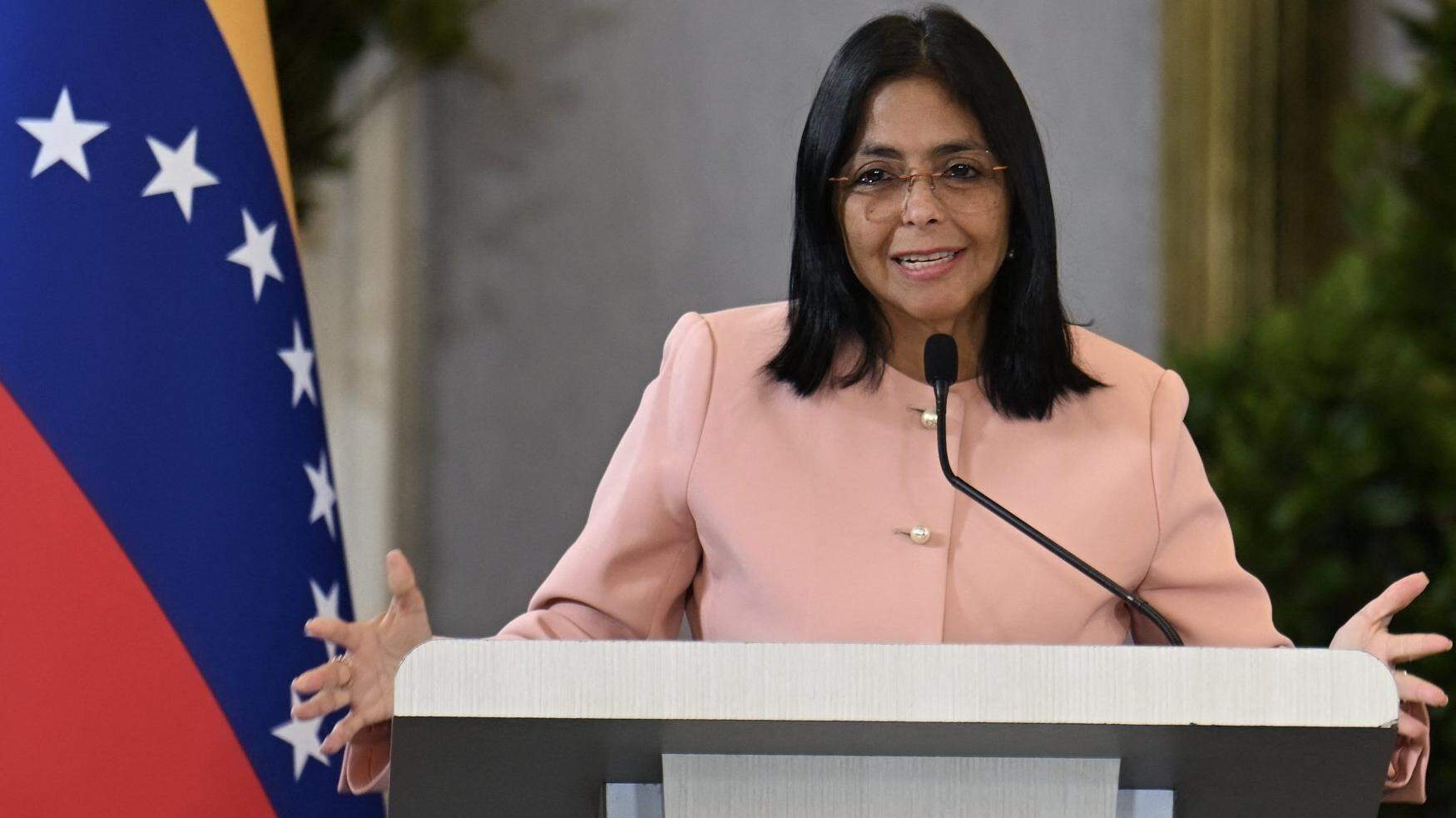 Lo que propone Delcy Rodríguez para 'incrementar el empleo e ingresos de divisas'