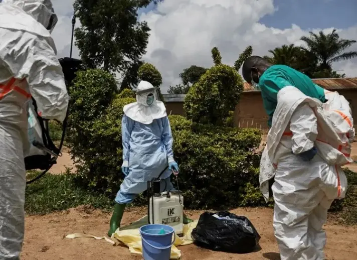 OMS declara emergencia internacional por brote de ébola en la RDC y Uganda